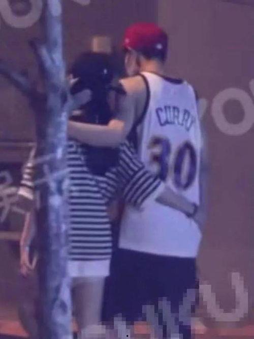 一人一句娱乐圈爆料文,揭秘明星背后的故事